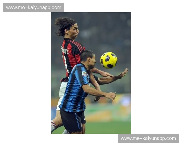 法甲激战：当“绿军”地狱主场邂逅摩纳哥的顶级华丽，谁能主宰这出足球大戏？